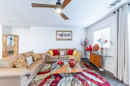 1361 Crown Imperial Ln, Beaumont CA  92223-8487 exterior