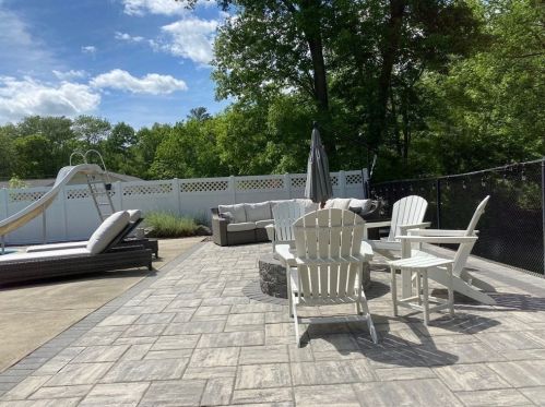 31 Jerome St, Berkley MA 02779-1121 exterior