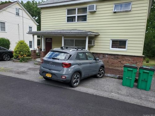 5 Orchard St, Marlborough NY  12542-6151 exterior