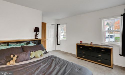 609 Pottsville St, Lykens PA  17048-1630 exterior