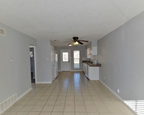 205 5th St, Midlothian TX  76065-3203 exterior