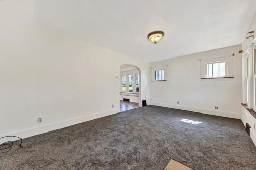 4 Garfield Ave, New Castle PA  16105-2536 exterior