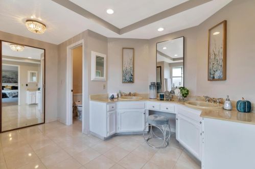 1066 Cross Springs Ct, San Jose CA  95120-1516 exterior