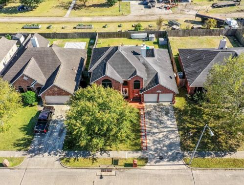 416 Spencer Lndg Ln, Morgans Point TX  77571-9147 exterior