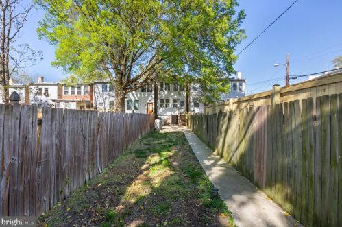 2015 Naylor Rd, Washington DC 20020-4515 exterior