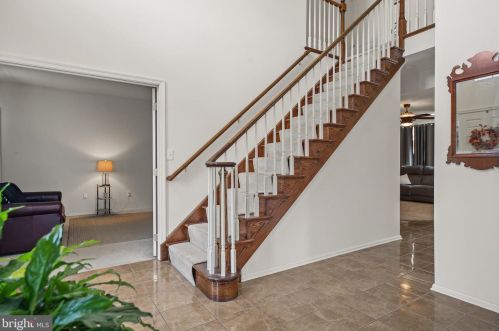 13 Victoria Dr, Swedesboro NJ  08085-3093 exterior