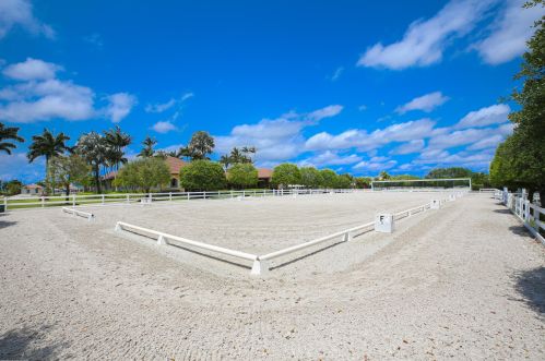 15563 Estancia Ln, West Palm Beach FL  33414-7439 exterior