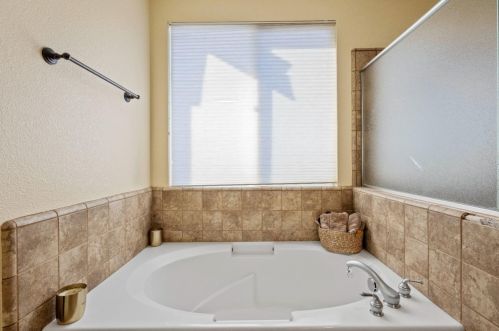 9980 Shiraz Pl, Elk Grove CA  exterior