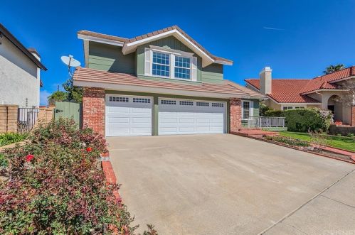 20705 Satinwood Dr, Santa Clarita, CA 91350-1952