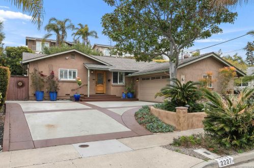 2227 Penrose St, San Diego, CA 92110-2352