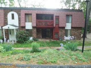 31 Woodsedge Dr, Hartford CT  06111-4260 exterior