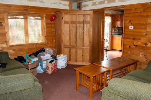 24 Beakes St, Middletown, NY 10940-4504