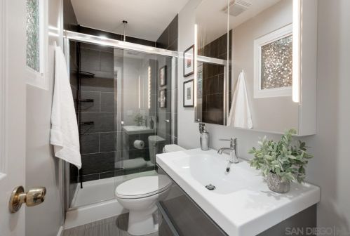 2930 Admiral Ave, San Diego CA 92123-3106 exterior