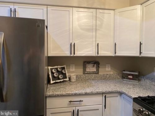 1244 Tristram Cir, West Deptford NJ  08051-2247 exterior