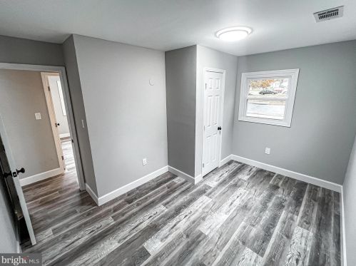 1229 Longview Dr, Woodbridge VA  22191-2955 exterior