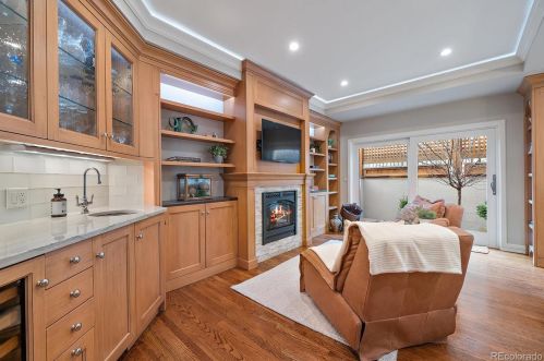 209 Cook St, Denver CO  80206-5304 exterior