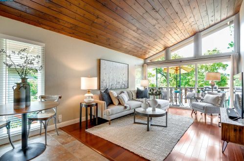 47 Massolo Dr, Concord CA  94523-4832 exterior