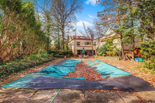 29 Norcross Ave, Bethpage NY  11714-3111 exterior