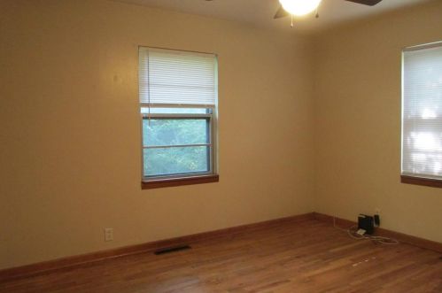 2825 Mckinney St, Denton TX  76209-6423 exterior