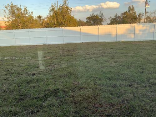 410 Lotus Ave, Sebring FL  33872-3321 exterior