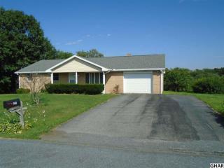 22 Mcnaughton Dr, Duncannon, PA 17020-9715