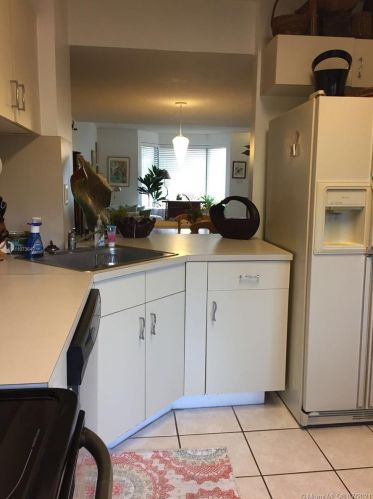 7882 102nd Ln, Miami, FL 33156-8117