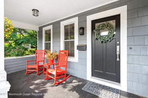 100 Branch Ave, Tinton Falls NJ  07701-2204 exterior