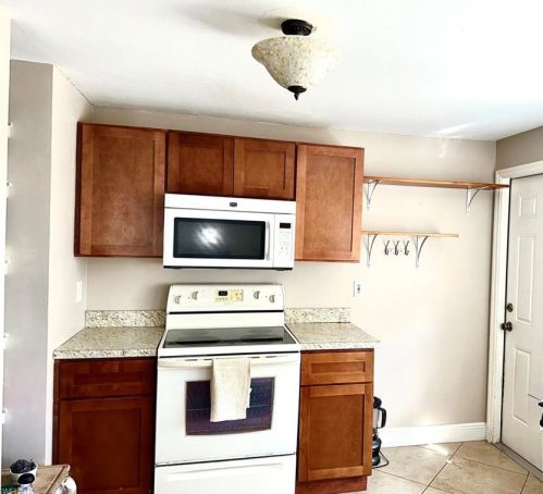 4448 30th Pl, Naples, FL 34116-8216