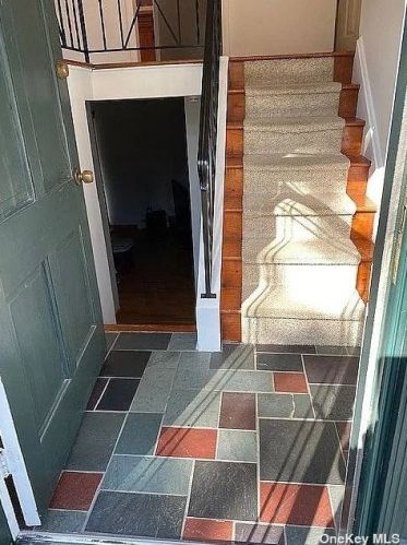 142 Loder Rd, Yorktown Hgts NY  10598-3911 exterior