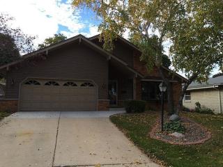 5247 22nd Pl, Milwaukee, WI 53221-3806