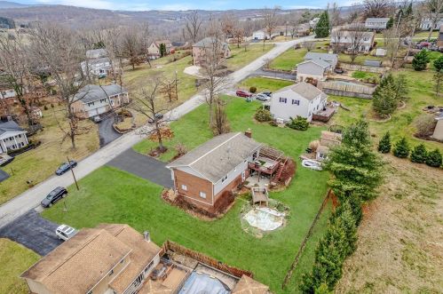 162 Hermitage Cir, Ligonier, PA 15658-2418