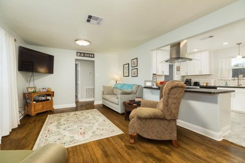 104 Ringgold St, West Columbia, TX 77486-3406