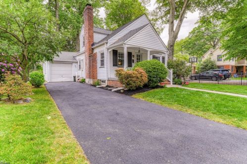 810 Springfield Ave, Cranford, NJ 07016-1836