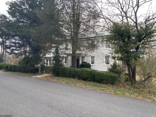 130 Red Mill Rd, Glen Gardner, NJ 08826-3120