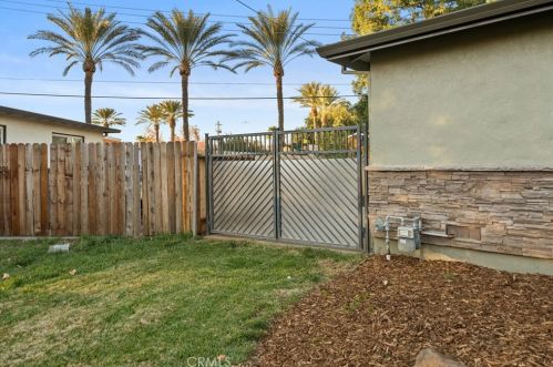 950 Karen Dr, Chico CA  95926-2819 exterior