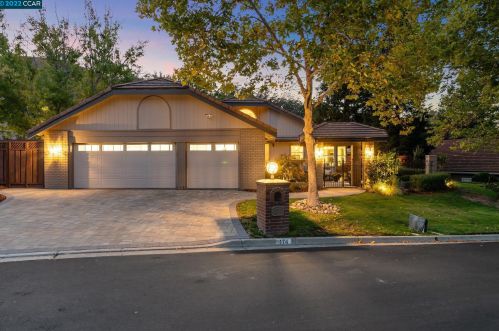 174 Oakridge Dr, Danville, CA 94506-3105