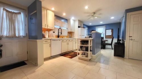 22 Ml Ave, Middletown NY  10940-5220 exterior