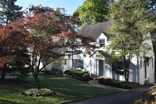 1143 Beverly Hill Dr, Cincinnati, OH 45208-4323
