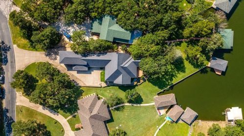 214 Kiowa Dr, Whitesboro, TX 76240-9245