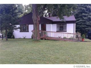 262 Sparling Dr, Rochester, NY 14616-3108