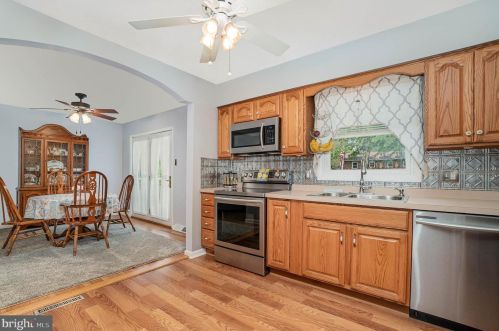 7 Brandywine Dr, Shrewsbury PA  17361-1803 exterior