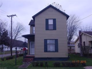 2454 Sycamore Ave, Cambridge, OH 43725-9321