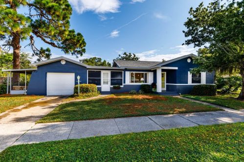 5933 15th Ave, Saint Petersburg FL  33707-3305 exterior
