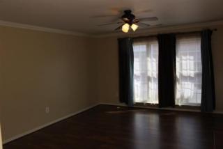 201 Amersham Dr, Yorktown, VA 23693-2817