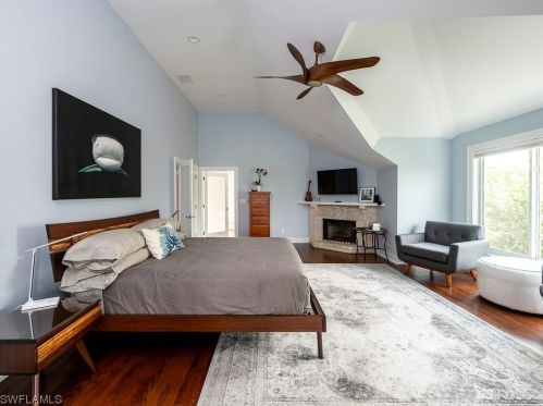 5690 Pne Tree Dr, Sanibel FL 33957-2304 exterior