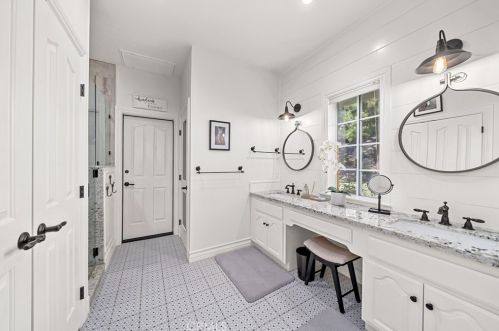 41664 Camino Del Vino, Temecula CA  92592-8439 exterior