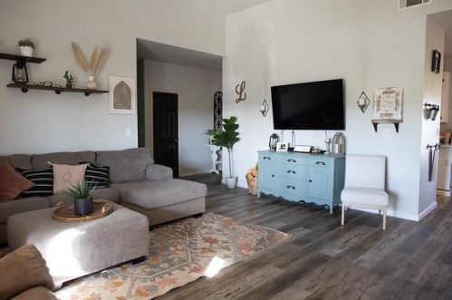 7851 Chardonnay Pl, Valley Springs CA  95252-8817 exterior