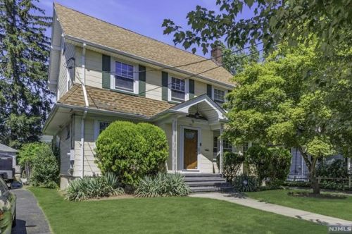 141 Cambridge Ave, Englewood NJ  07631-1624 exterior