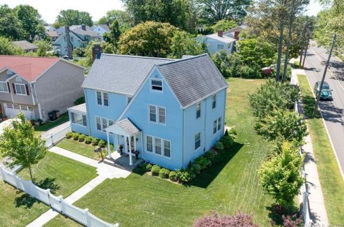 18 Bon Air Ave, Stamford, CT 06907-2301