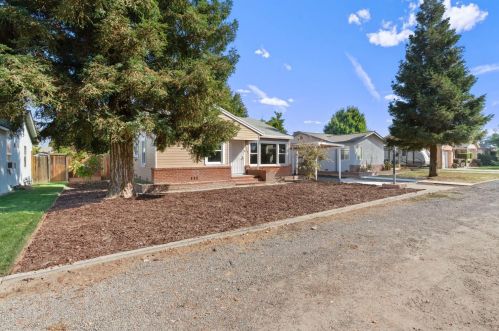 1312 Stockton Ave, Modesto CA  95358-2343 exterior